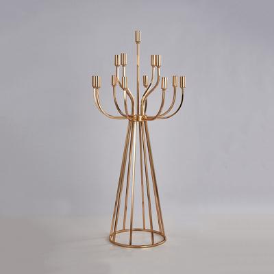 China Luxury Weddings Metal Candelabra Candle Holders Stands Wedding Table Centerpieces Road Lead For Party Home Decoration for sale