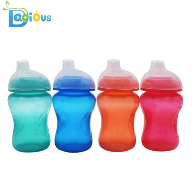 China BPA Free Amazon Top Selling Baby Sippy First Year Sippy Cup For 4colors Baby Feeding Bottles for sale