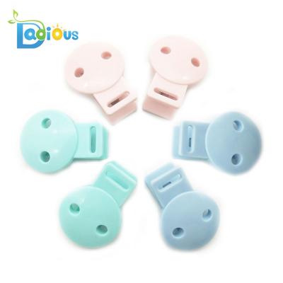 China Wholesale Baby Pacifier Clip Accessories Plastic Pacifier Accessories With Chian for sale