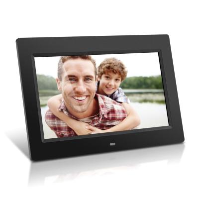 Cina 10.1 Inch Digital Photo Frame 1024x600 Loop Video Playback con 7 pulsanti supportando sensore di movimento in vendita