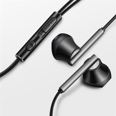 China Hot Selling In-Ear Sports Hd Microphone Music Headphones Newest Designs With Super Bass Earphones for sale