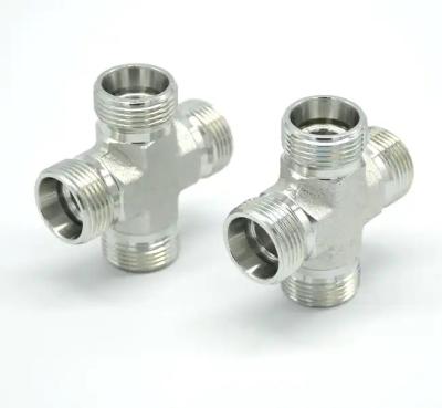 China Carton Box Package Female End Connection Cross-connection Pipe Fitting for Easy Handling zu verkaufen