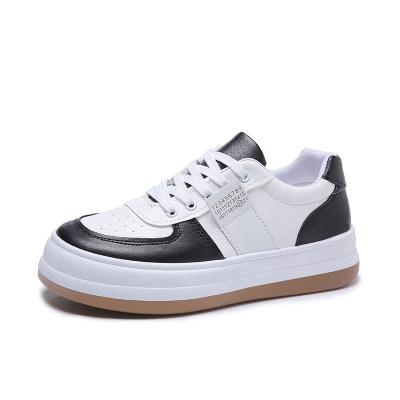 China Fashion Trend Factory Direct White Shoes Spring Soft Thick New Unique Sports Shoes Small Student Casual Board Shoes Breathable Ins for sale