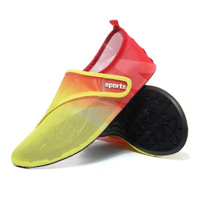 China Fashion\Comfortable\Goods\Mesh Beach Shoes Water Shoes Outdoor Breathable High Quality Transparent Mixed Colors Men's Fashion Women's Shoes Customized for sale