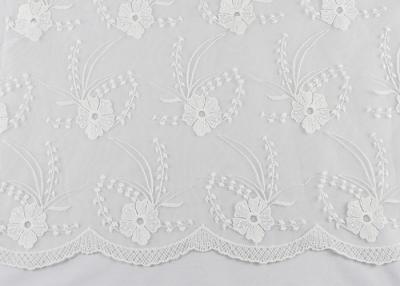 Chine Tissu de tissu de dentelle brodé par blanc de guipure de Dubaï, tissu cranté de dentelle de bord à vendre