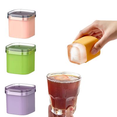 China Silicone Large Storage Whisky Separate Single Ice Cube Tray For Freezer With Lid for sale