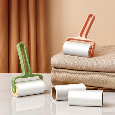 Cina Tearable Roll Paper Sticky Roller Dust Wiper Pet Hair Clothes Carpet Tousle Remover Replaceable Home Cleaning Brush Accessories in vendita