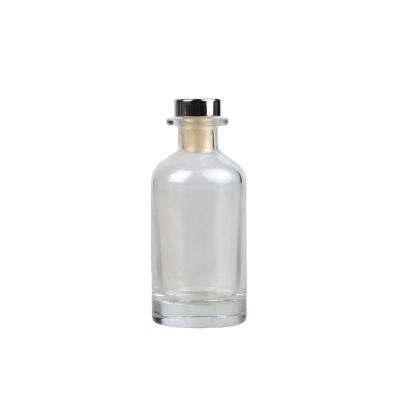 China Eco-friendly Recyclable Luxury Unique Aromatherapy Bottles Perfume Glass Bottle Aromatherapy Oil Bottle for sale