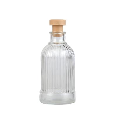 China Recyclable Luxury Unique Aromatherapy Bottles Perfume Bottle Glass Aromatherapy Oil Bottle for sale