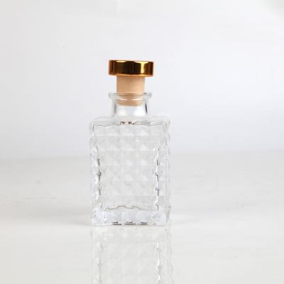 China Healthy Luxury Unique Aromatherapy Bottles Perfume Bottle Glass Aromatherapy Oil Bottle for sale