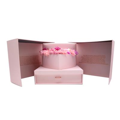 China Caja en forma de corazón de la flor del cubo mágico, rosas preservadas en caja del corazón en venta