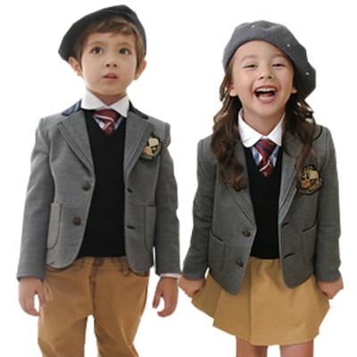 China British School Style Two Pockets School Uniform Blazers With School Badges for sale