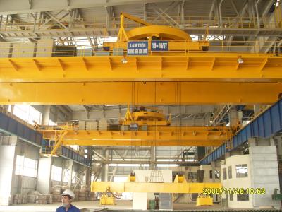 China 10 ton + 10 ton Electromagnetic Overhead Travelling Crane For Steel Bar Handling for sale