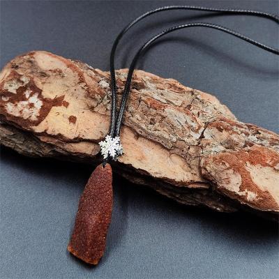 China CLASSIC Fashion Retro 925 Silver With Real Amber Necklace Premium Jewelry for sale