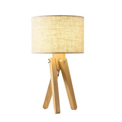 China Outdoor Bedside Nordic Wood Decor Flaxen Fabric Shade Fabric Lamp Oxidation Anti-scratch Indoor Desk Reading Light For Study Hotel Bedroom Warm Light Table Lamp for sale