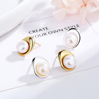 China Cute S925 Sterling Silver Freshwater Pearl Shaped Earrings Korean Version Single Earrings Shape Silver Earrings Jewelry for sale