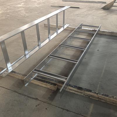 China Indoor Outdoor Ladder Type Cable Tray Trough With High Flexibility And Galvanized Protective Coating for sale