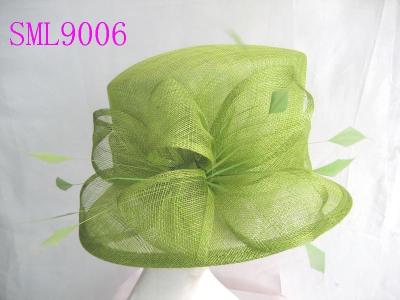 China Sombreros sabios de las señoras de Sinamay de la primavera, pequeños sombreros verdes de la señora de la iglesia en venta