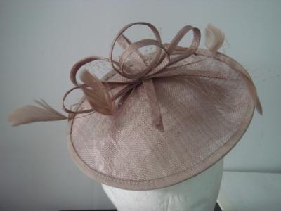 Chine chapeaux en plastique de dames Fascinator de bandeau de 1.2cm, deux couches de base de Sinamay avec Upbrim à vendre