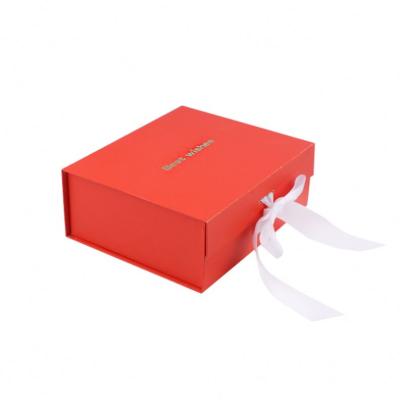 China Recycled Materials Ribbon Magnet Closure Design Good Selling Perfume Packaging Gift Cartons Folding Box for sale