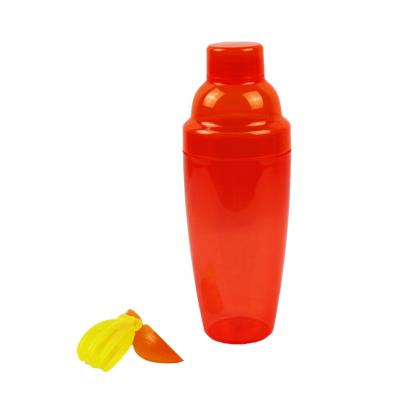 China Sustainable Plastic Bar Shaker 16oz Beer Promotion Plastic Martini Shaker for sale