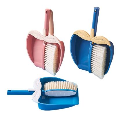 China Daily Cleaning Long Bristle Handled Dustpan Brush and Dustpan Suit Sets for Cleaning Table and Windows Dust for sale