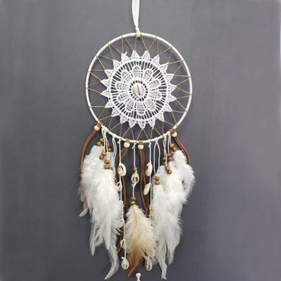 China Custom Handmade National Crafts Shell Dream Catcher White Feather Shell Home Decoration Wall Hanging Customization Style Feather for sale