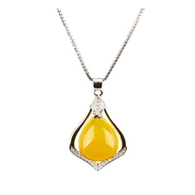 China Lead Free Elegant Amber Silver 925 Sterling Necklace Pendant Jewelry for sale