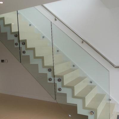 China Modern design high strength modern home decor frameless heavy duty glass balustrades for stairs for sale