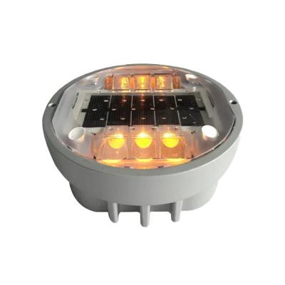 China Marcadores de carreteras de energía solar de 2.5V LED de tamaño 125mm*50mm en venta