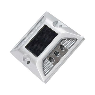 China Anti UV PC Solar LED Road Markers Aluminium Casting Road Stud Light Te koop