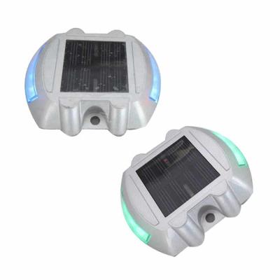 中国 High Visibility Solar Cat Eyes Road Stud High Brightness Led For Road Safety 販売のため