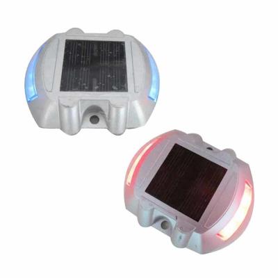 中国 Horseshoe Solar Led Reflector Road Studs Marker Cat Eye Flashing Light 販売のため