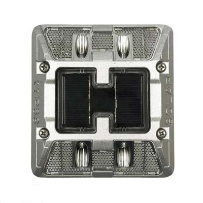 China Load Capacity 40T Solar Powered LED Road Studs Flash Solar Studs Lights for sale