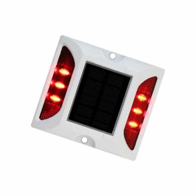 China 40T Load Capacity Solar LED Road Studs IP68 Waterproof Raised Cat Eyes Road Stud for sale