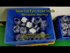 China Factory Solar LED Cat Eyes Road Studs Light