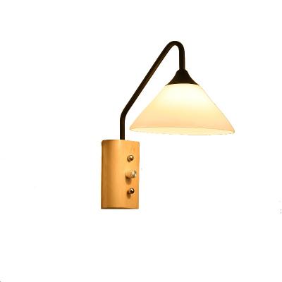 China Modern Modern Hotel Bedside Wall Lights Warmwhite Lampshade Wall Sconce Nature Glass Wood Revealing Light With Switch for sale