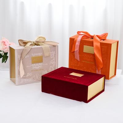 China Recyclable Custom Size Box With Printed Logo Chocolate Wedding Favor Candy Packaging Bulk Small Gift Voucher Boxes for sale