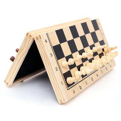 China Magnetic Luxury Wear Resistant Fold Chess Sets Magnetic Wooden Game for sale