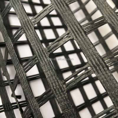 China High tensile strength / great flexibility PVC MESH / Geogrid for road and wall reatining for sale