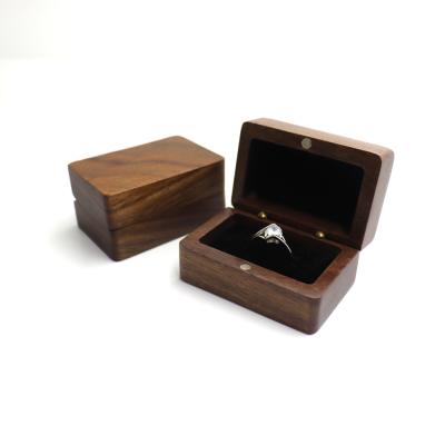 China Wooden Jewelry Ring Packaging Box Christmas Gift Nuts Small Suede Velvet Women Luxury Soft Romantic Custom Made Wooden Engagement for sale