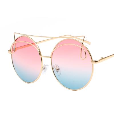 China 2020 Fashion Sunglasses 3349 OEM ODM Cat Ear Tinted Glass Decoration Metal Frame Women Fashion Cup Small Sunglasses for sale