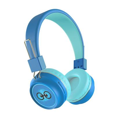 China Colorful Cute Over-Ear Light Up Earphone With Kids Led 7 Color Light Flash Foldable Wireless Earphone for sale