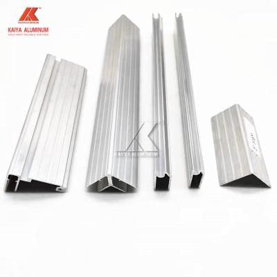 China Anodisierte silberne große Aluminiumprofile angeln Aluminiumprofil für Flug-Fall zu verkaufen