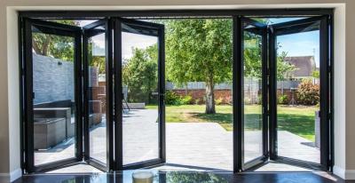 China Thermische Isolatie het Glijden de Deurprofiel 2.5mm van het Kaderaluminium voor Bi die van het Terrasglas Deuren vouwen Te koop