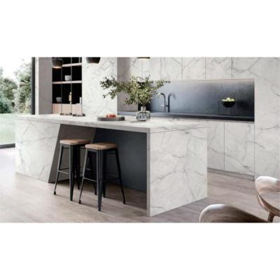 China 3200*1600 Quartz Effect Worktops 2cm Modern White Quartz Countertops à venda