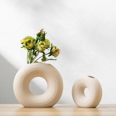 China Modern White Donut Matt Modern Ceramic Vase for Home Decor for sale