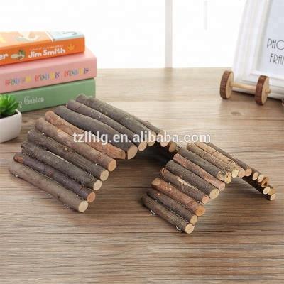 China Emours Wood Bridge Suspension Ladder Fence Toy Reptile Small Animal Hideout Tortoise Viable Bendable Platform,Medium for sale