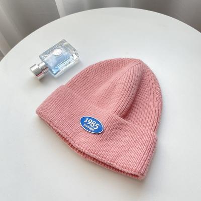 China New Fashion COMMON Design Casual Hat Mens Womens Ski Hat Cap Ladies Knitted Hat for sale