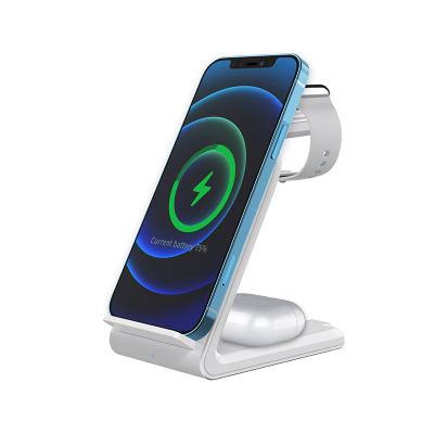 China Video Game Player 2021 Update Wireless Charging Station, JoyGeek 3 in 1 Wireless Charger, Fast Charging Qi Stand/Dock for Apple Watch for sale